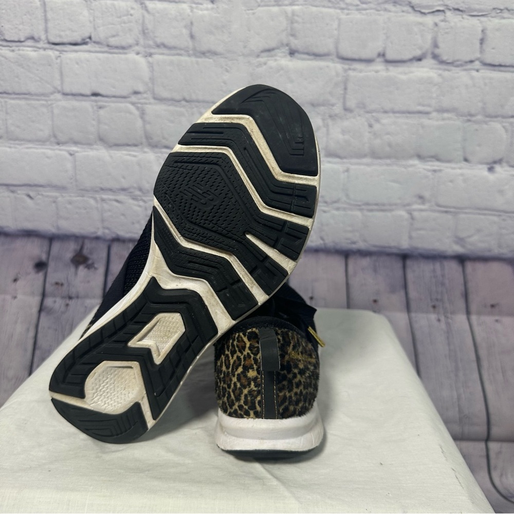 New Balance Black and White Women's Sneakers - Picture 4 of 4